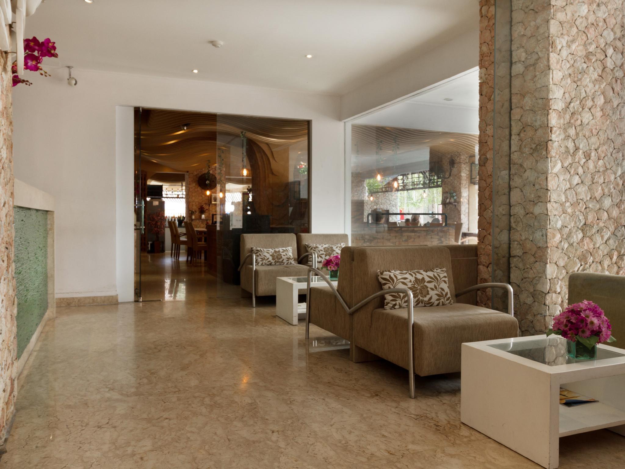 Kuta Angel Hotel - Luxurious Living מראה חיצוני תמונה