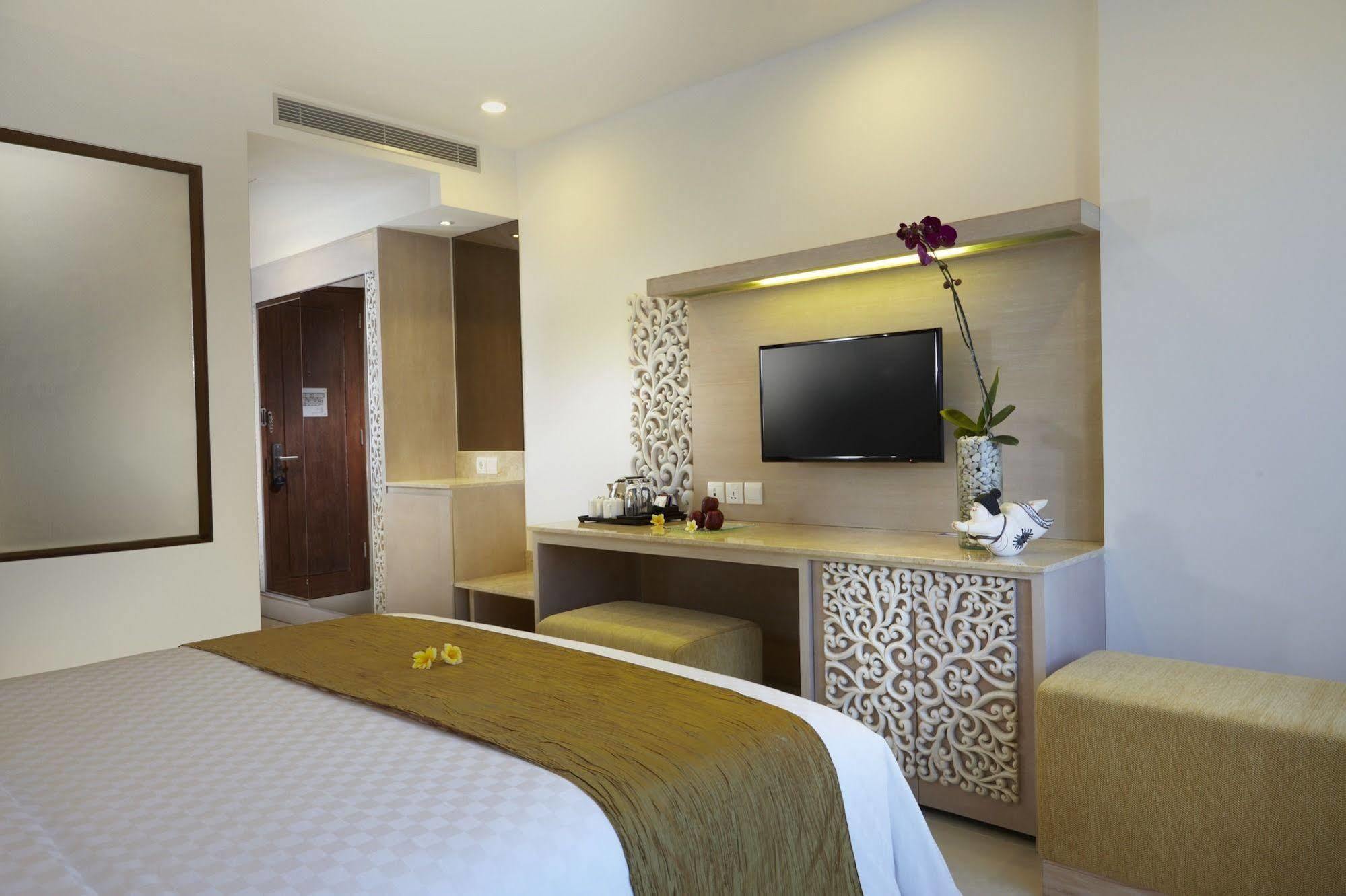 Kuta Angel Hotel - Luxurious Living מראה חיצוני תמונה
